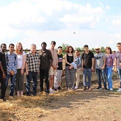 Foreign students visited horse farm