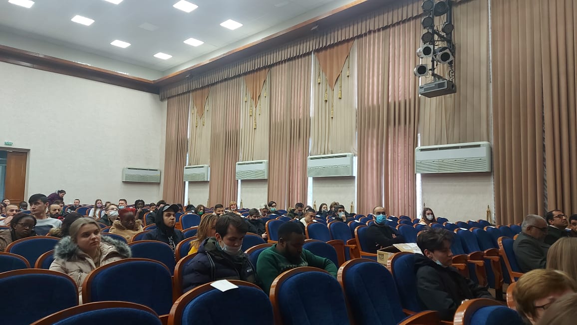 Подготовка иностранцев к праздникам