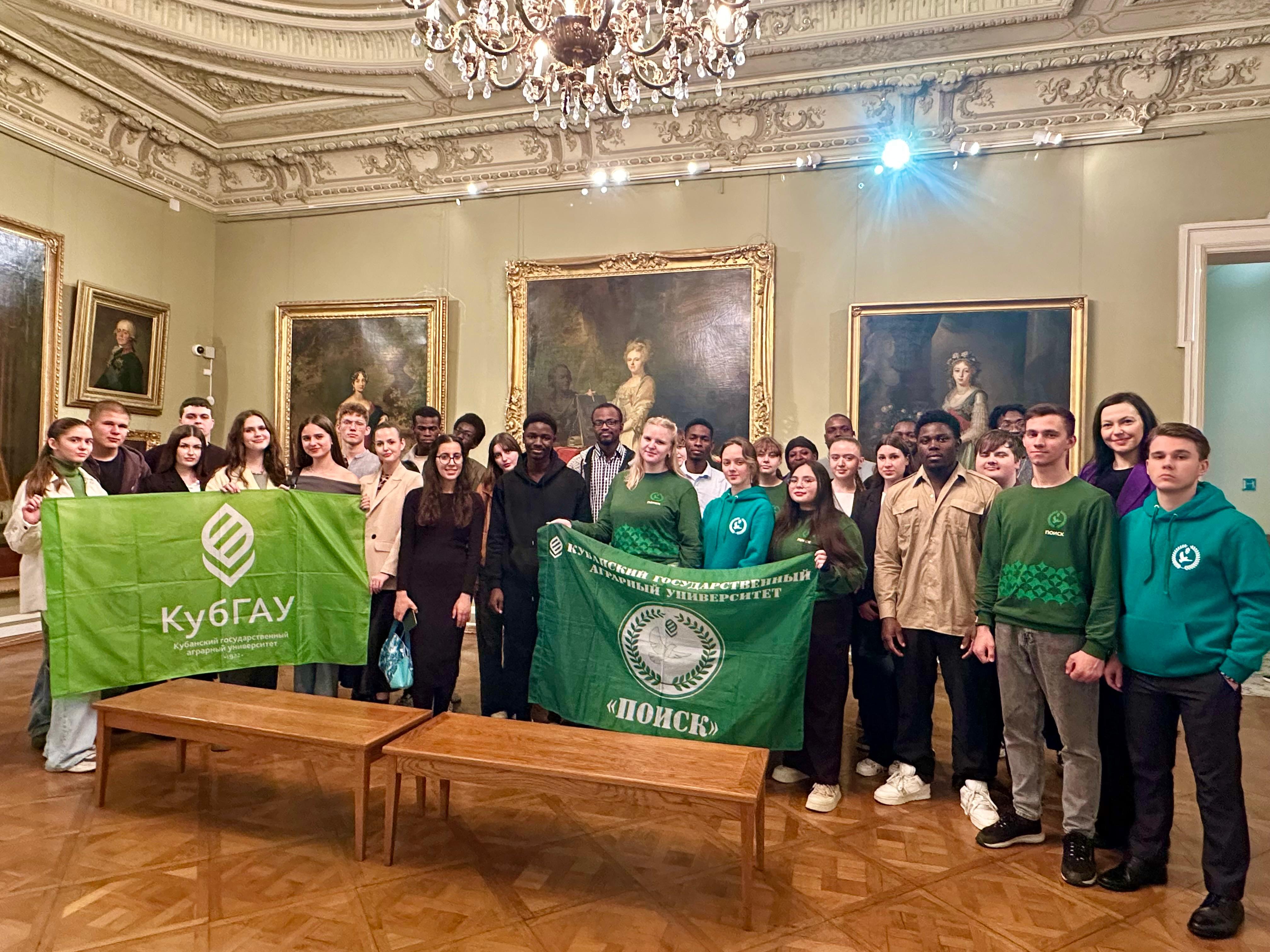 Студенты КубГАУ погрузились в мир русского искусства в рамках программы патриотического воспитания
