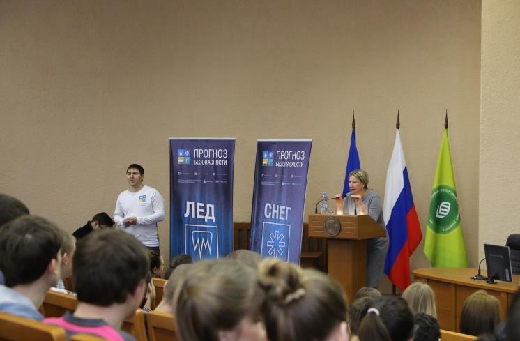 Лекция столичных гостей о БДД