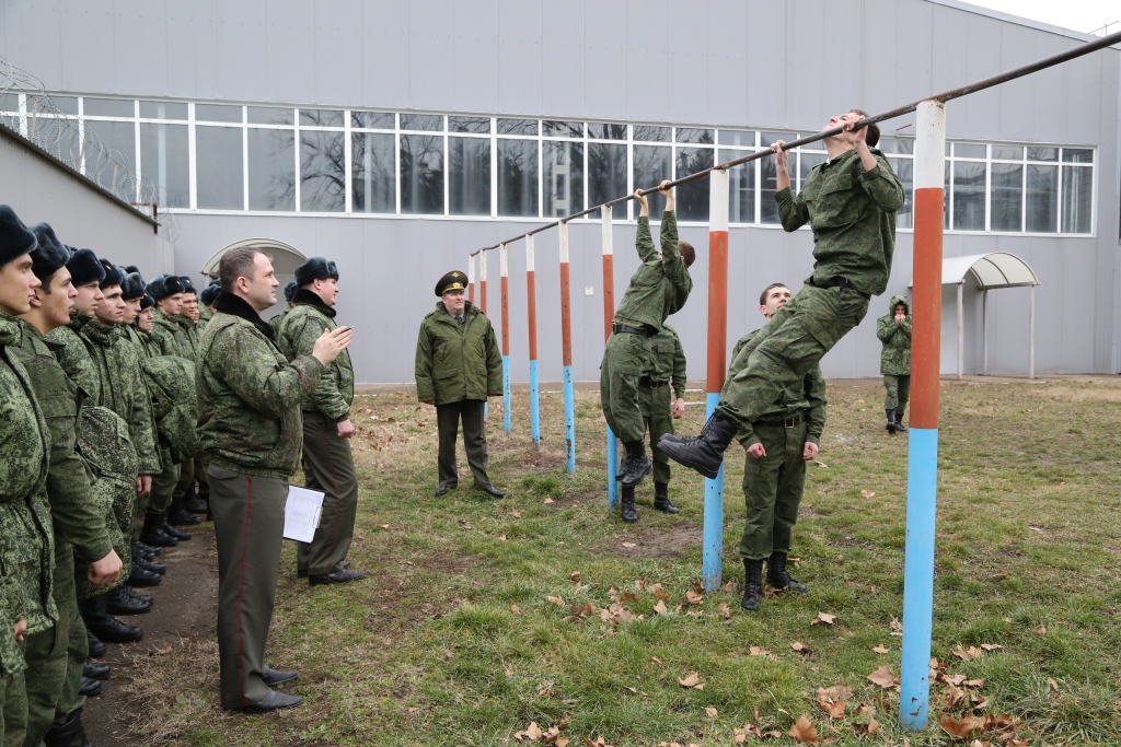 Соревнования студентов учебного военного центра