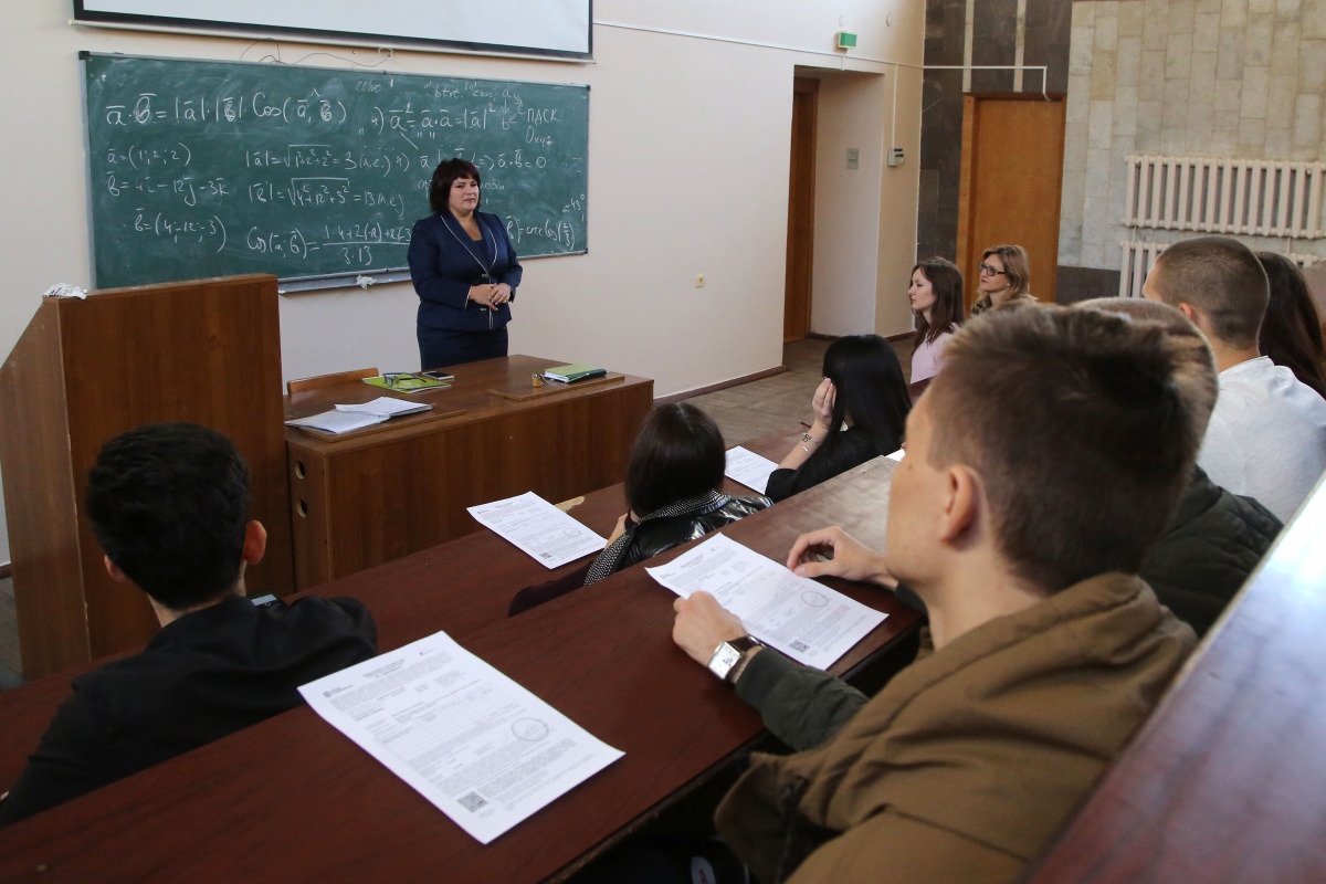 С наставлениями за рубеж