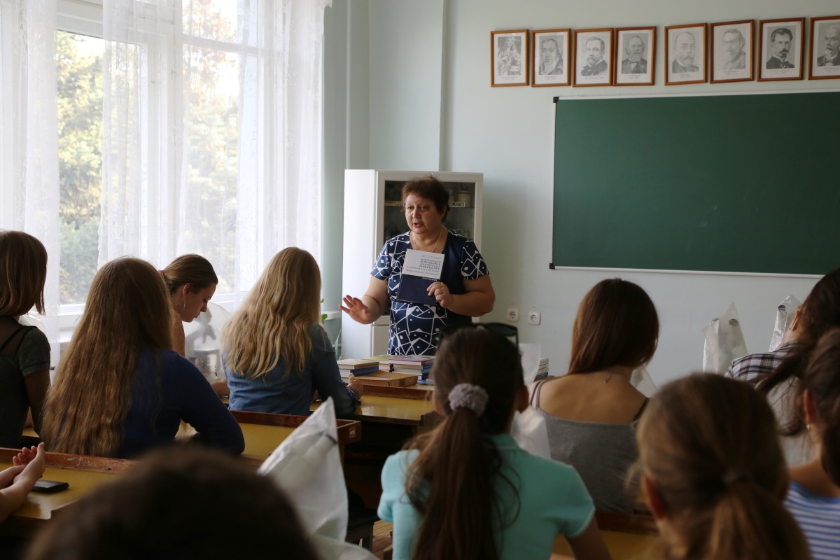 Студентам - о книжных новинках и раритетах