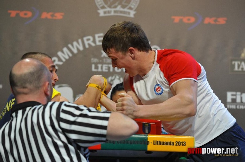 Наш студент - мировой чемпион по армспорту!