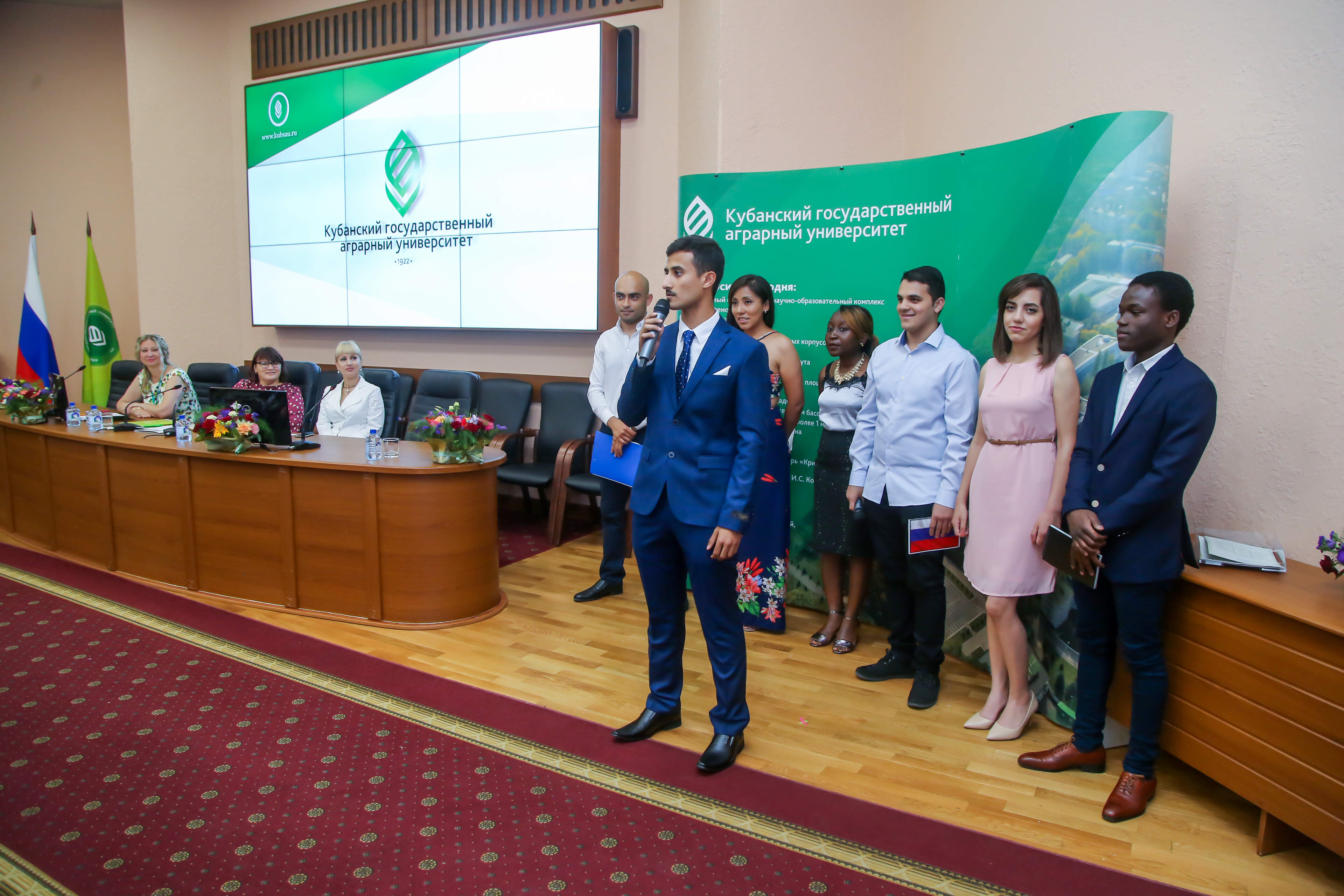 Подфак провел выпускной