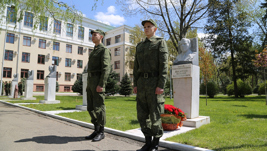 Памяти генерал-майора, Героя Советского Союза, профессора КубГАУ В.В. Яксаргина