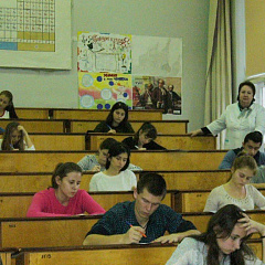 Первокурсники биологических факультетов сразились на олимпиаде по химии