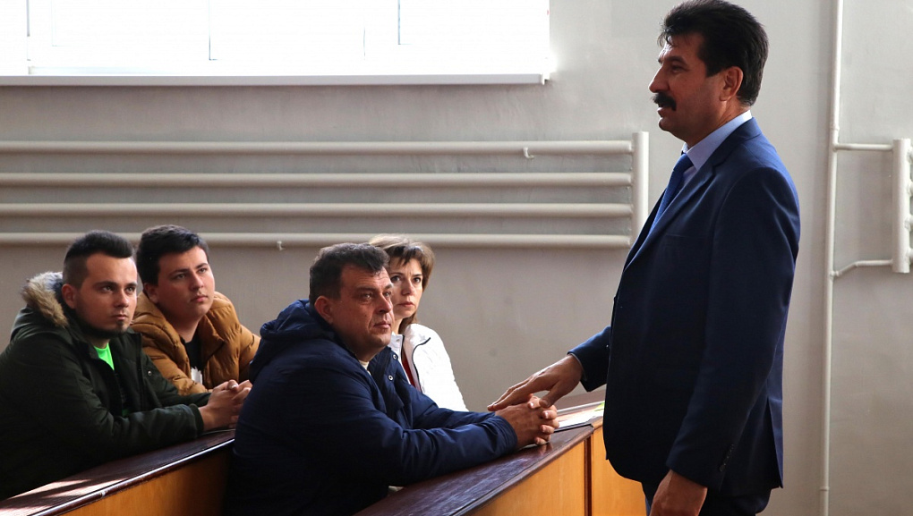 Кубанский ГАУ посетили старшеклассники