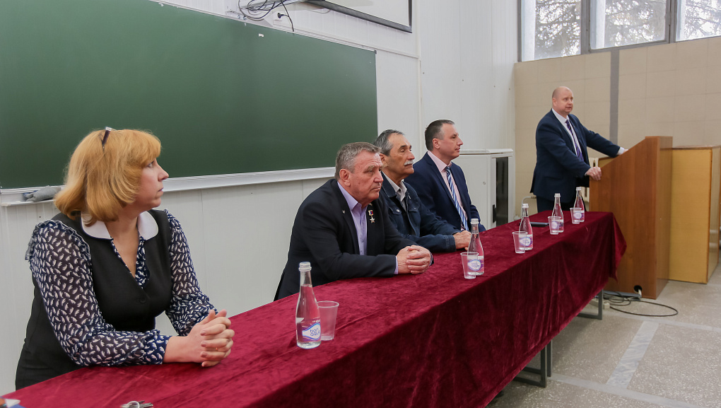 Обращение к молодежи