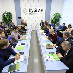 Strengthening Ties with Foreign Colleagues