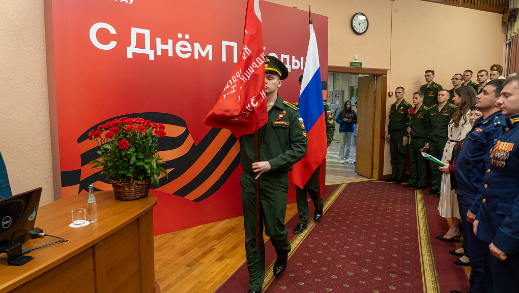 Этот праздник со слезами на глазах...