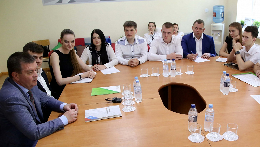 Ректор встретился со студентами «один на один»