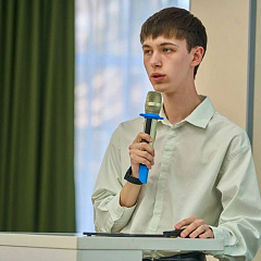 Учиться помогать