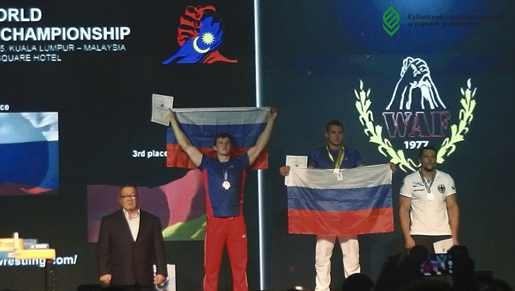Первые во всем!