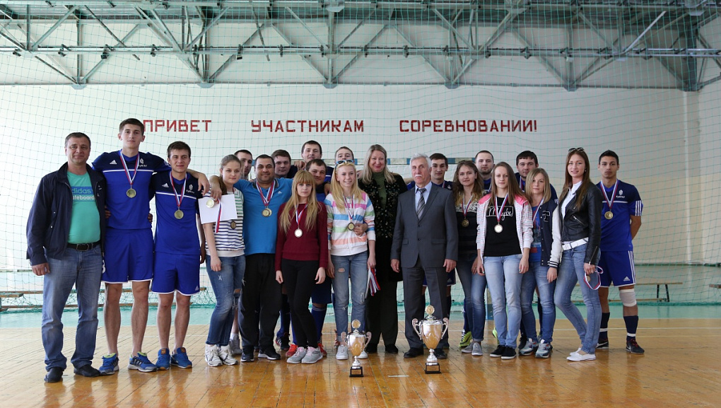 Чемпионы по мини-футболу!