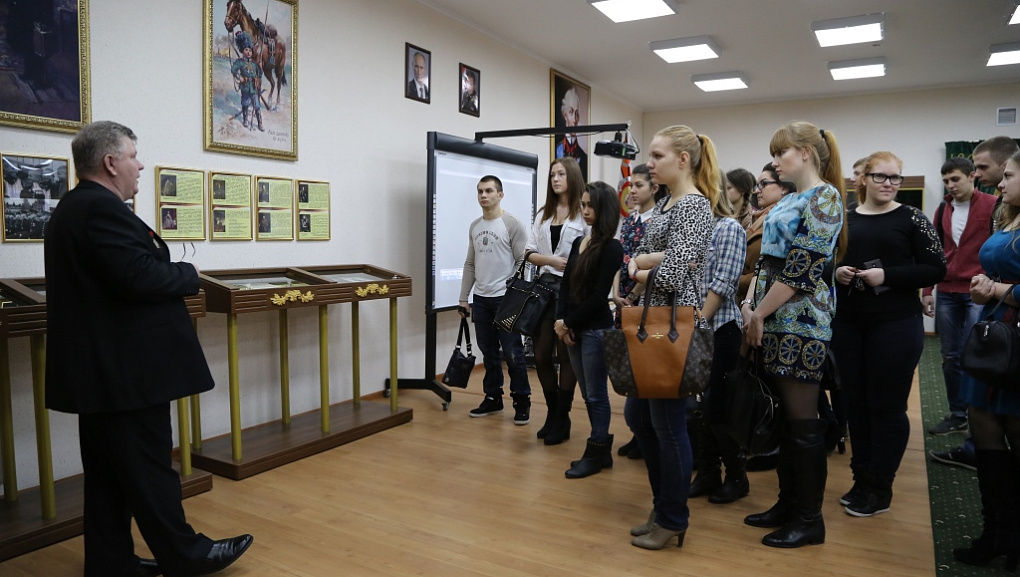 Студенты в гостях у кадетов