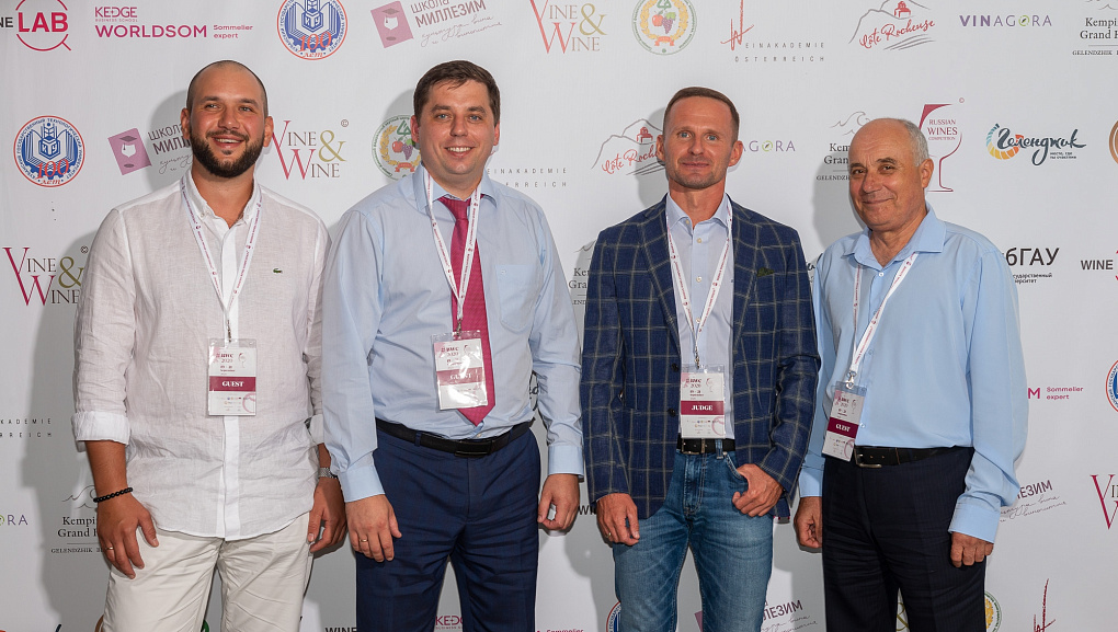 Выступили экспертами на Russian Wines Competition