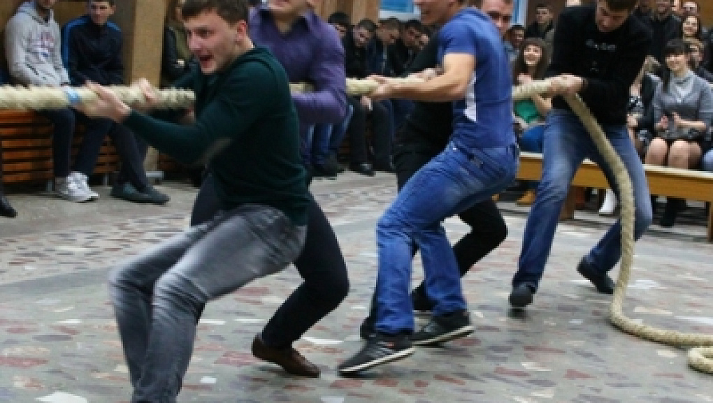 «А ну-ка, парни!» на факультете механизации