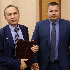 На Ученом совете наградили лучших