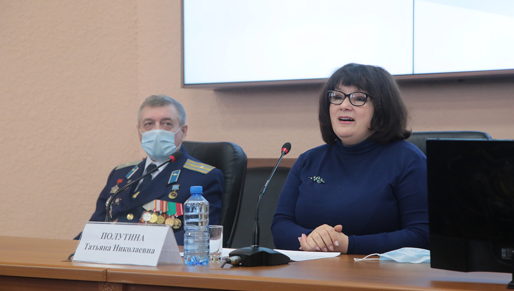 Встреча студентов учетно-финансового факультета с воинами-интернационалистами 