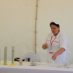 Students of the Faculty of Agrochemistry took part in the field agrotechnological conference