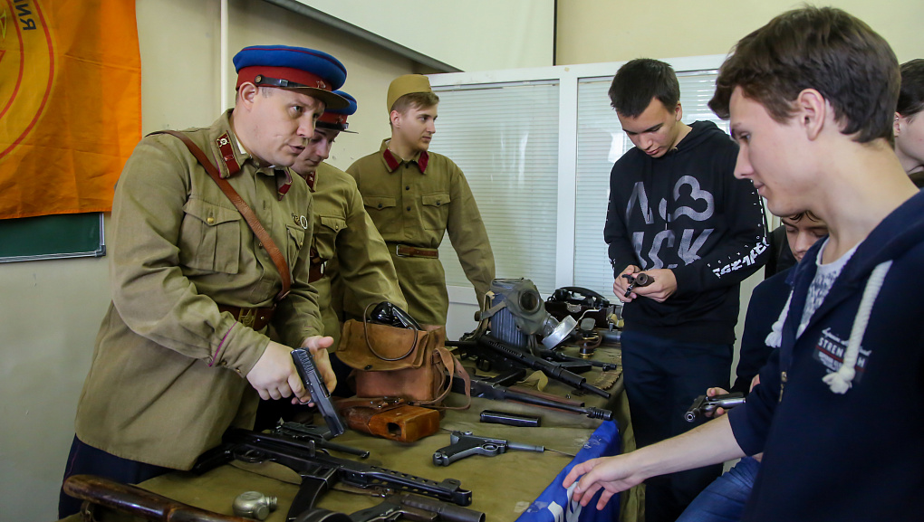 В КубГАУ показали оружие Победы