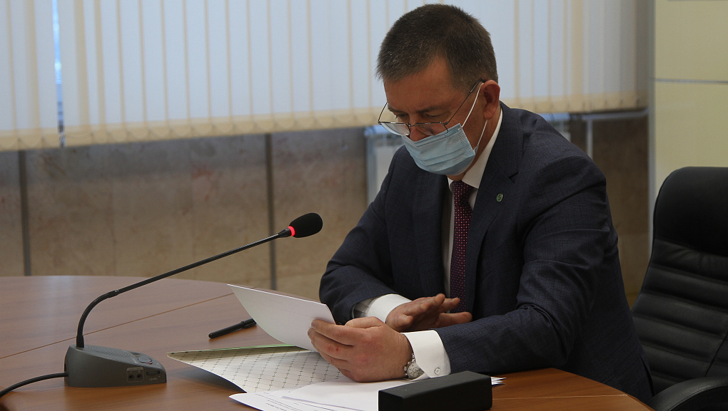 Чествовали работников отрасли и деятелей науки