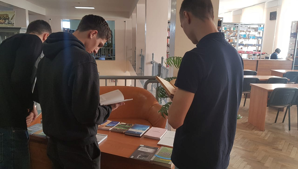  В библиотеке  прошла выставка «День кафедры Строительства и эксплуатации водохозяйственных объектов»