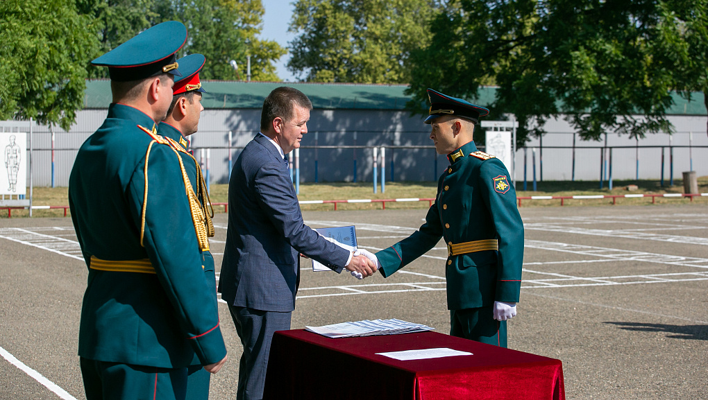Офицерский выпускной