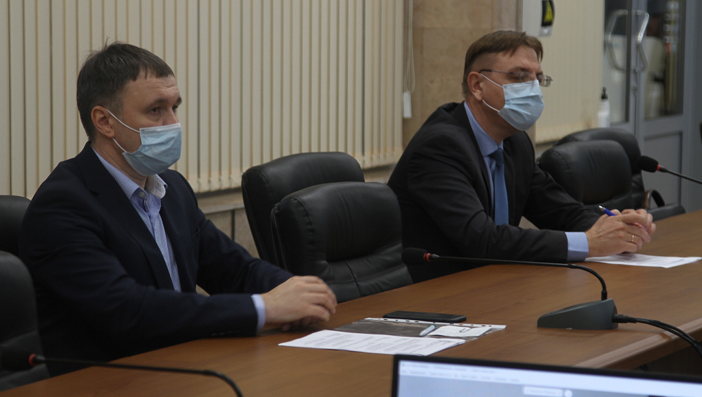 Чествовали работников отрасли и деятелей науки