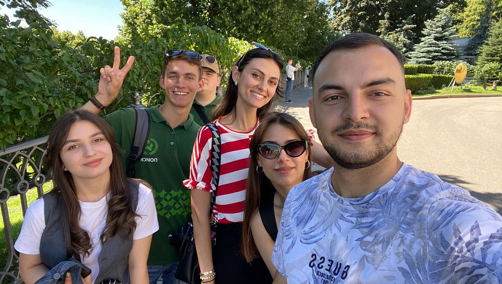Лидеры. ВДНХ   