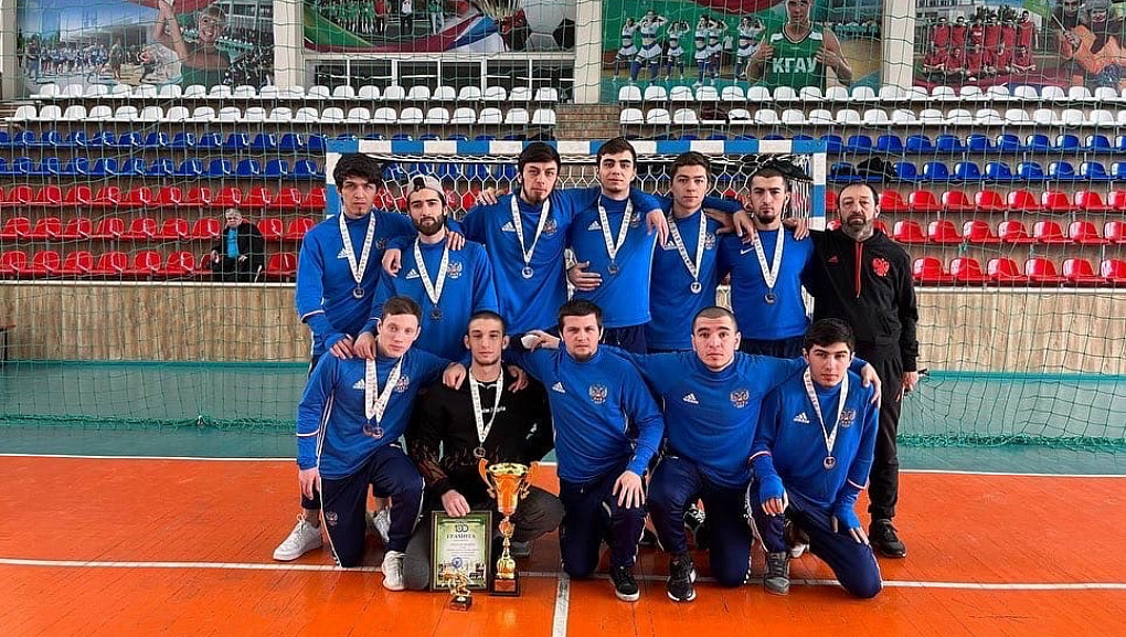 Футболисты КубГАУ снова первые