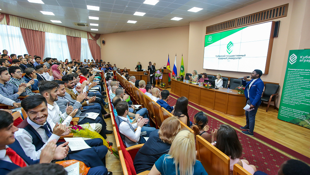 Подфак провел выпускной