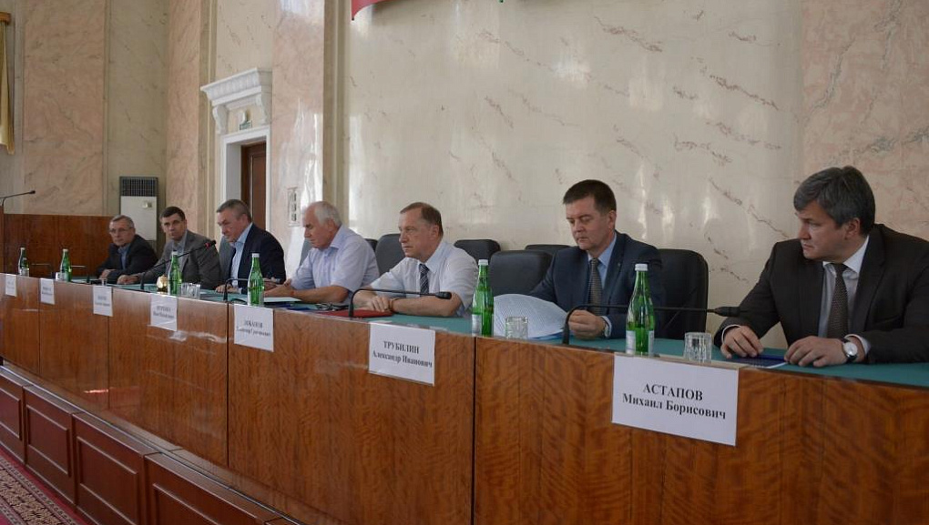 В ЗСК будущим управленцам вручили свидетельства о прохождении практики
