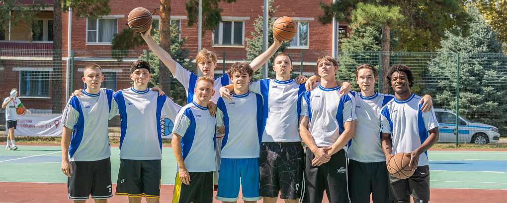 Кубанский ГАУ встретил День знаний «Баскет-днём»