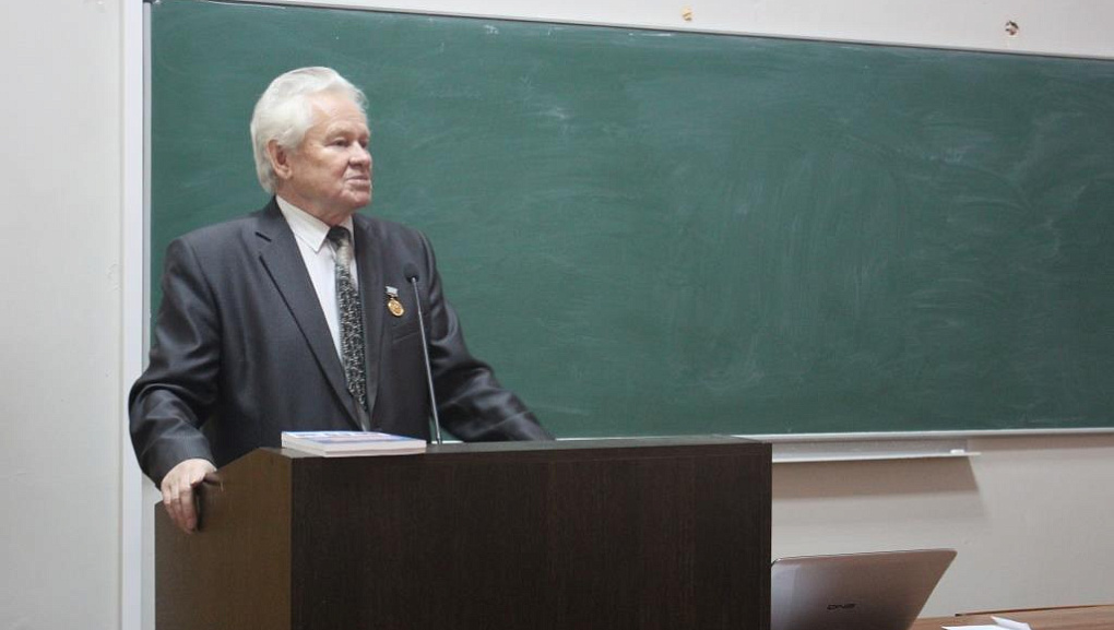 Космонавты Кубани в гостях у студентов-финансистов