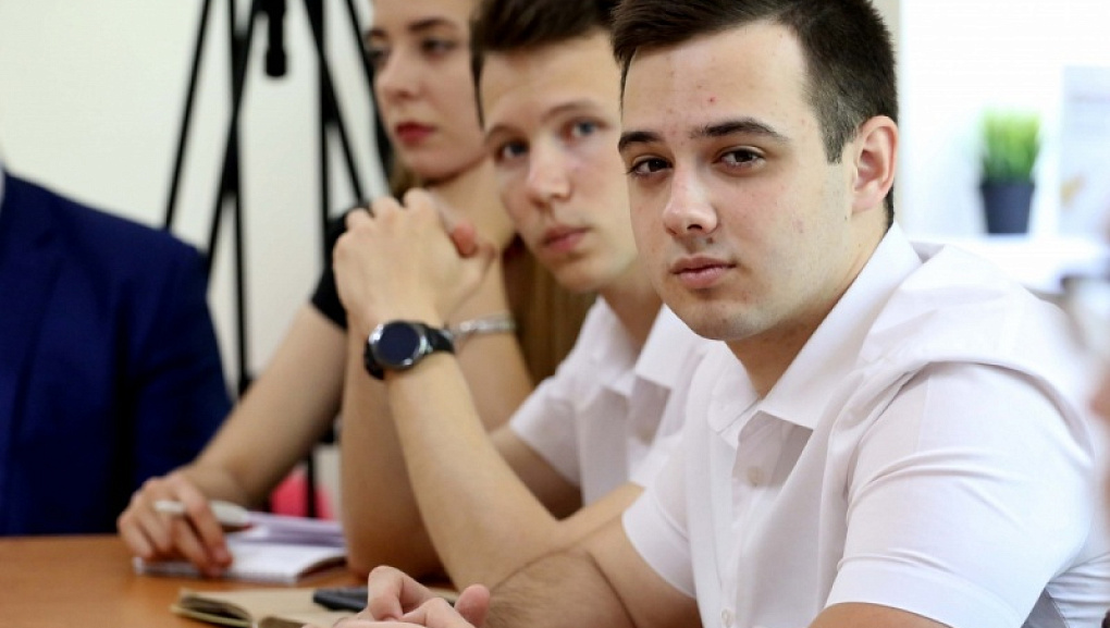 Ректор встретился со студентами «один на один»