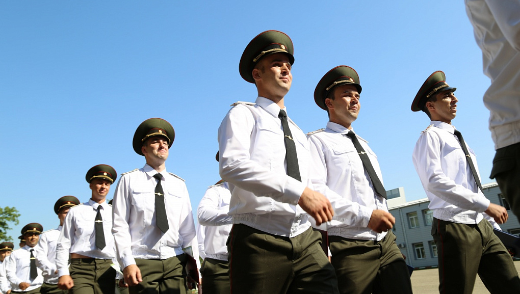 Выпуск офицеров учебного военного центра КубГАУ
