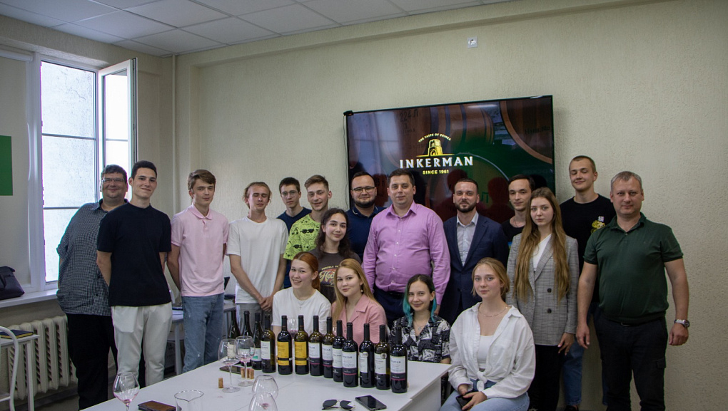 Одни из лучших виноделов Крыма провели мастер-класс для студентов КубГАУ