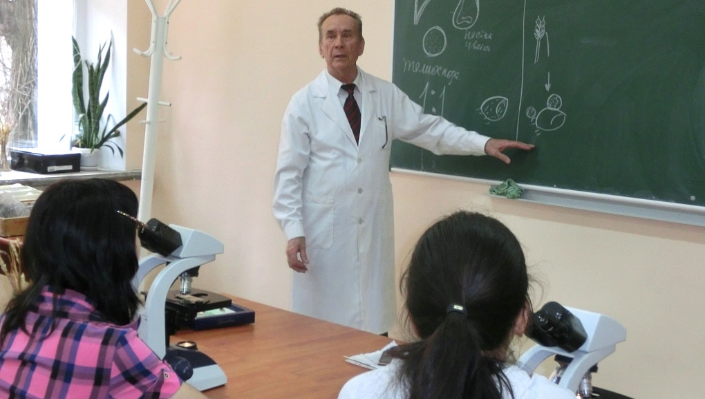 Будущие абитуриенты на факультете защиты растений, агрохимии и почвоведения