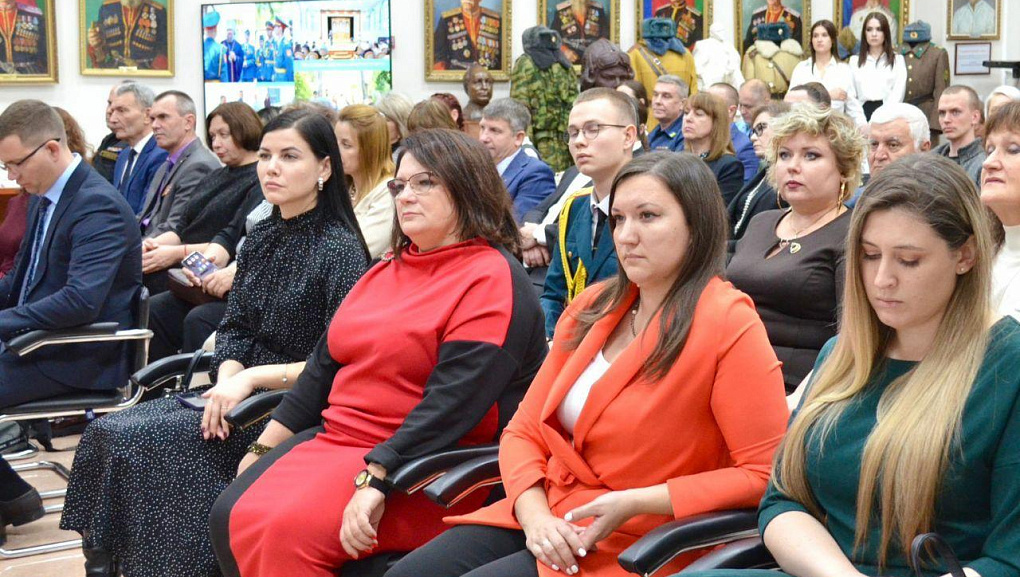 Снова первые!