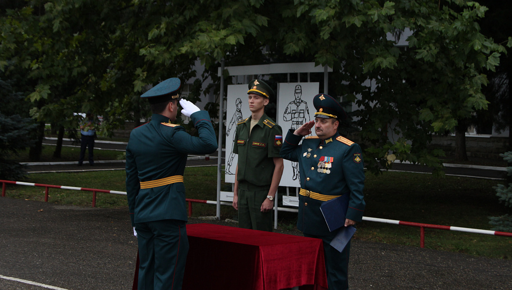 Офицерский выпускной