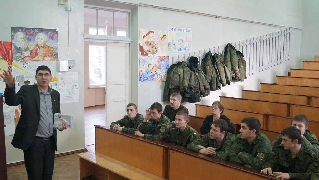 Ученики Краснодарской кадетской школы-интерната посетили КубГАУ