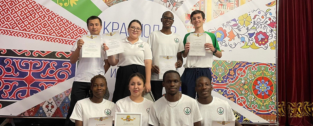 «Сердце моё с Россией»