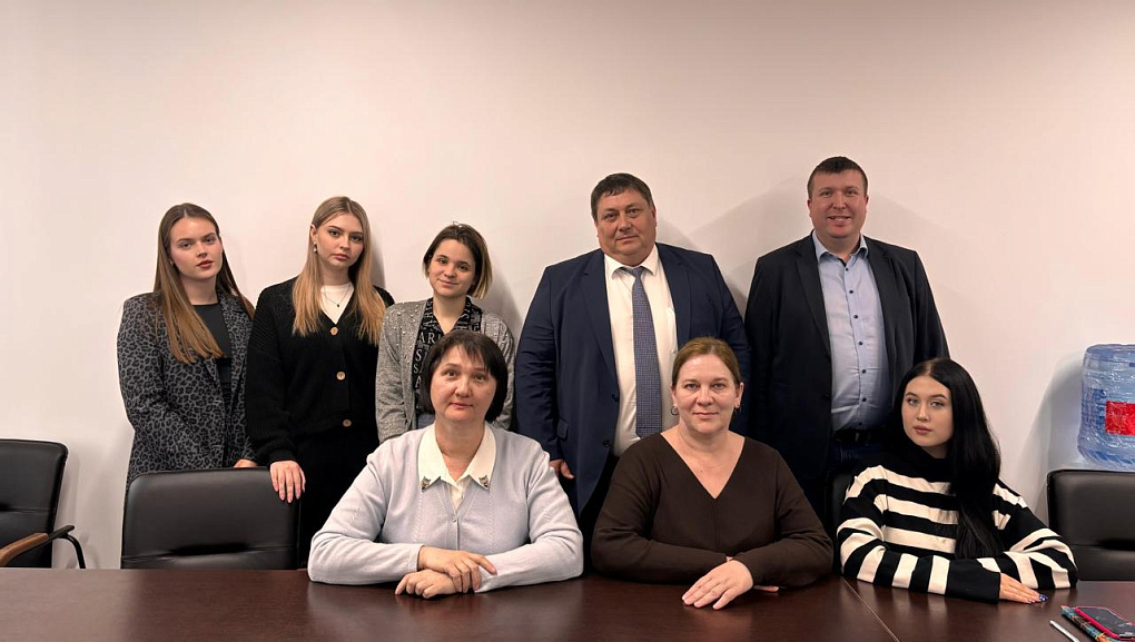 Студенты факультета управления ознакомились с работой ассоциации «Народный фермер»