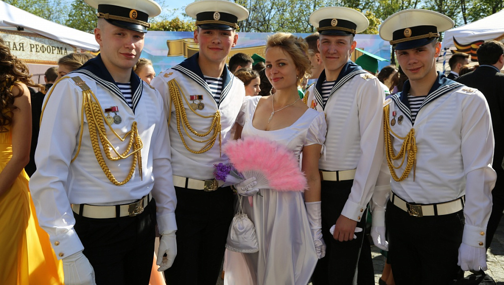 Великолепие Екатерининского бала
