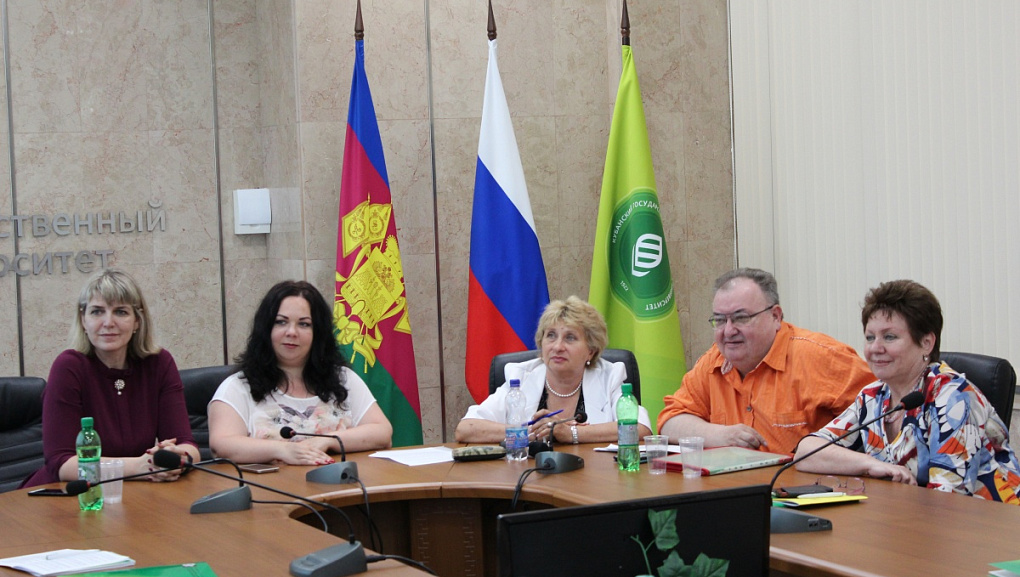 Системы ценностей через призму СМИ