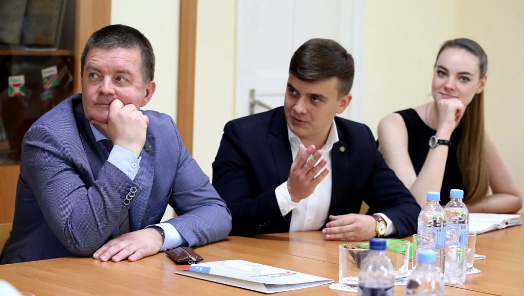 Ректор встретился со студентами «один на один»