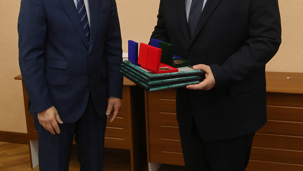 Наградили выдающихся