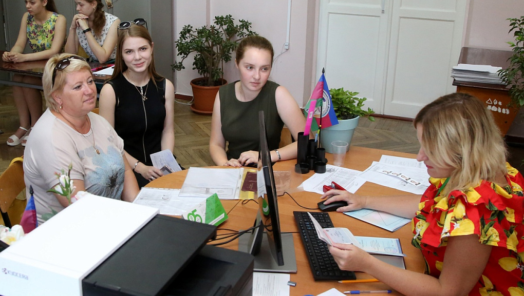 Жаркая пора для поступающих